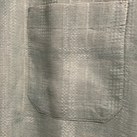 Tommy Bahama Linen Shirt! - Picture 3 of 5